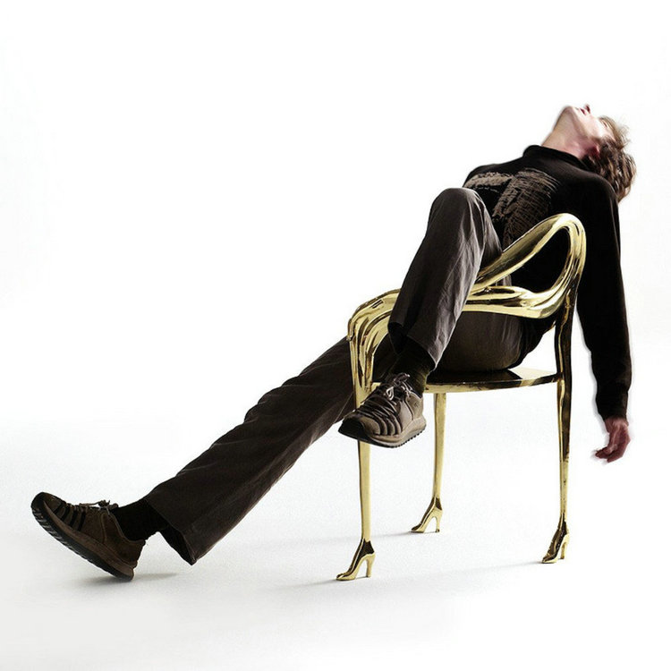 Leda Sculpture Armchair
