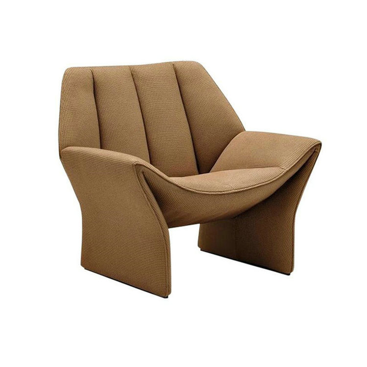 Hirundo Armchair