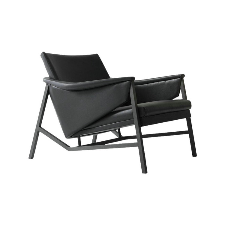 Isa Lounge Chair