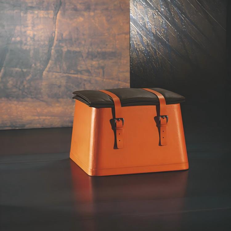 Electa Pouf