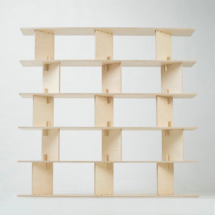 Neubau shelf