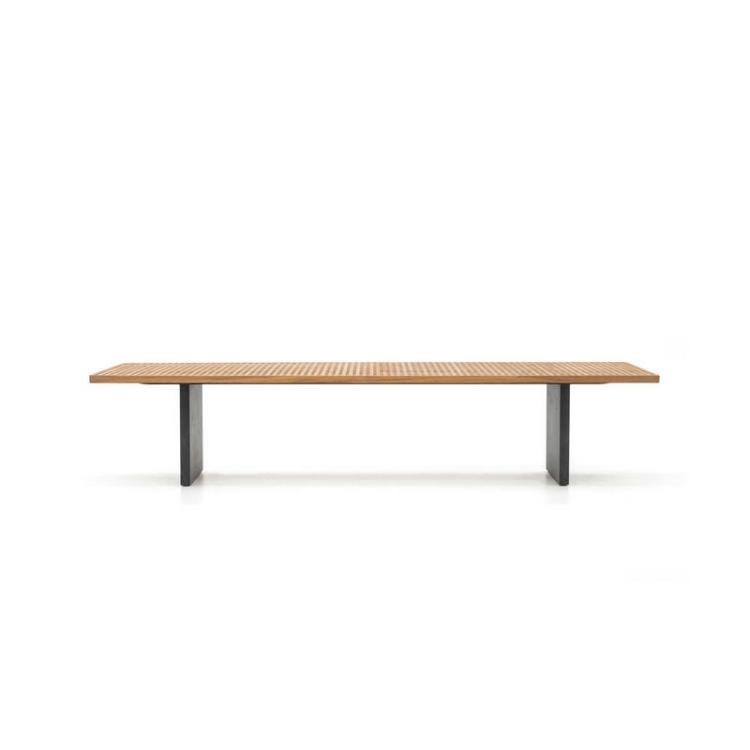 Quadrado Table
